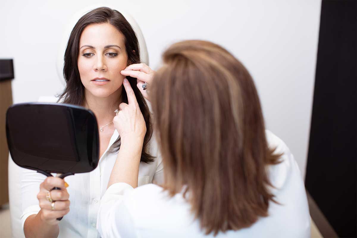 Exfoliation and Peach Fuzz Removal — Dermaplaning