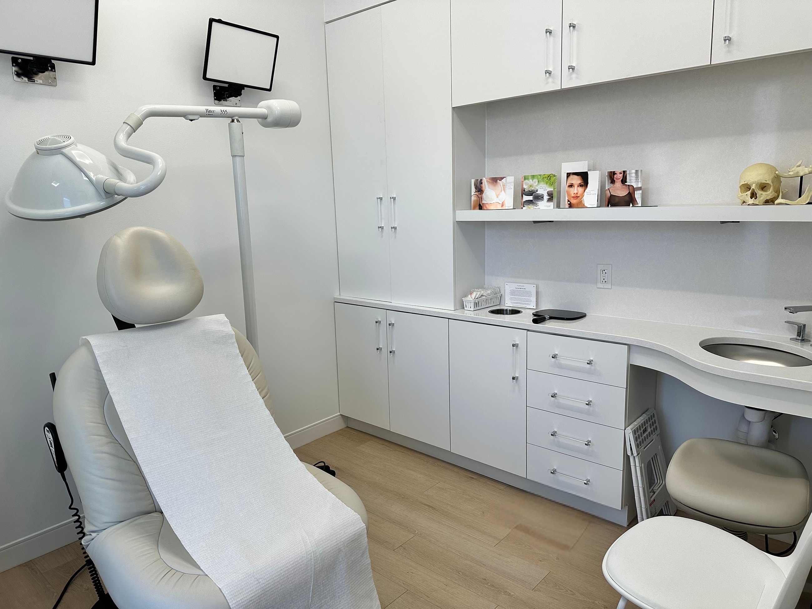 Give Unwanted Hair a Quick Pulse of Laser Light